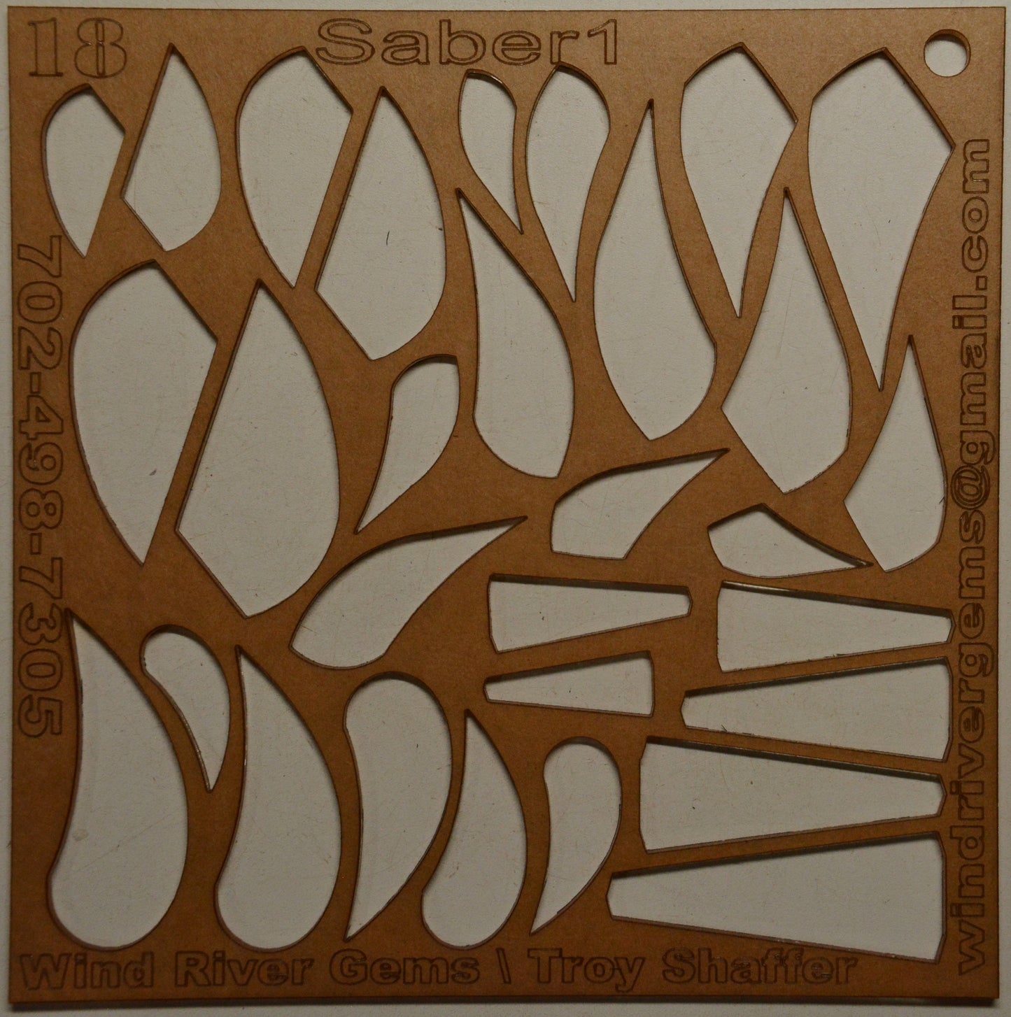 Lapidary template 18 - Saber 1